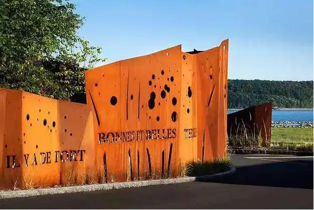 河北锈钢板景观